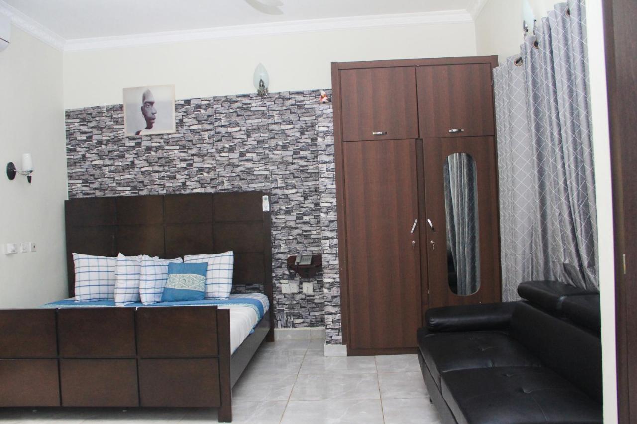 3A'S Guest House Akosombo Exterior photo