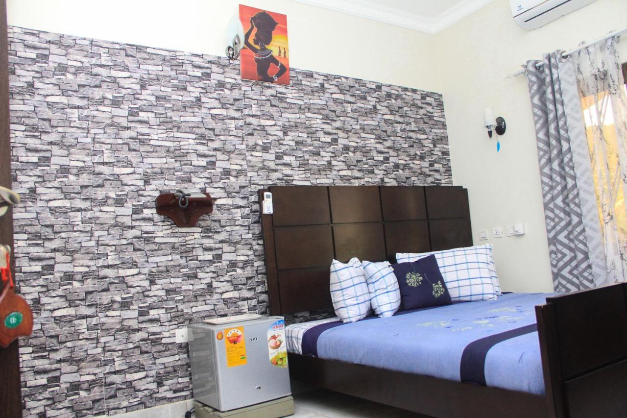 3A'S Guest House Akosombo Exterior photo